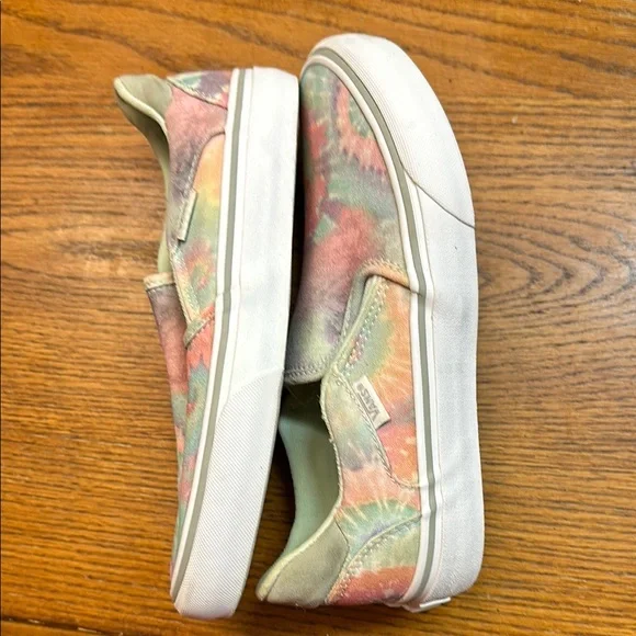 🎉HP🎉 Vans Multicolor Tie-Dye Slip-On Sneakers - Picture 4 of 9